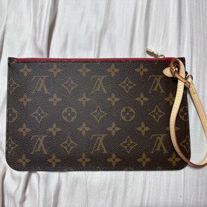 Louis Vuitton Neverfull Pouch (MM)